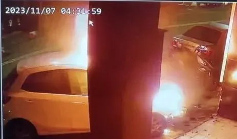 快訊/高雄女清晨上班挨撞！轎車瞬間起火　她輕傷驚險逃生