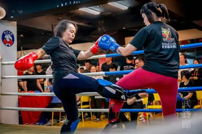 「叫你阿嬤出來打」是真的！60歲張慧珠老當益壯　中正盃泰拳獨拿三金