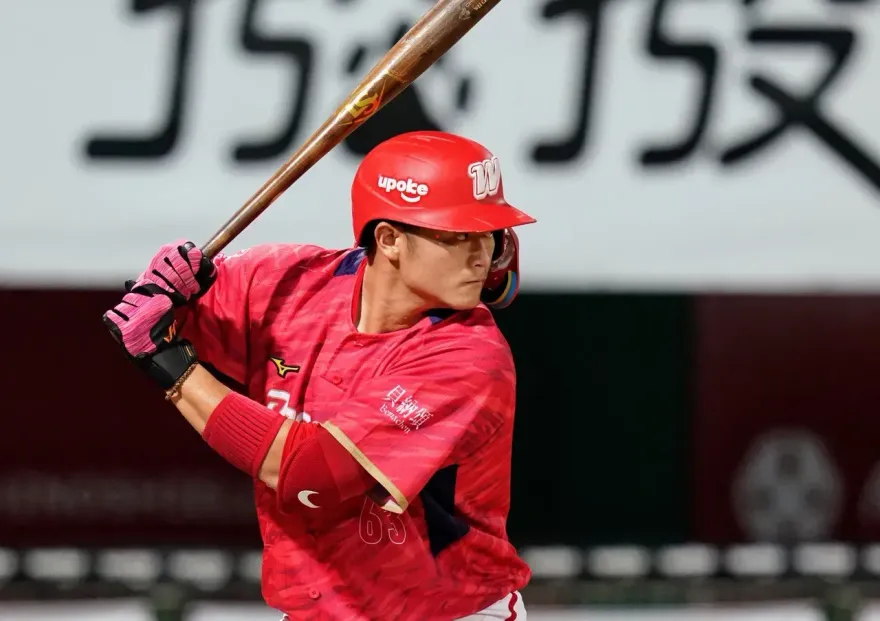 中職台灣大賽/味全龍第6局再添2分超前！陳鴻文中繼2.1局失2分退場