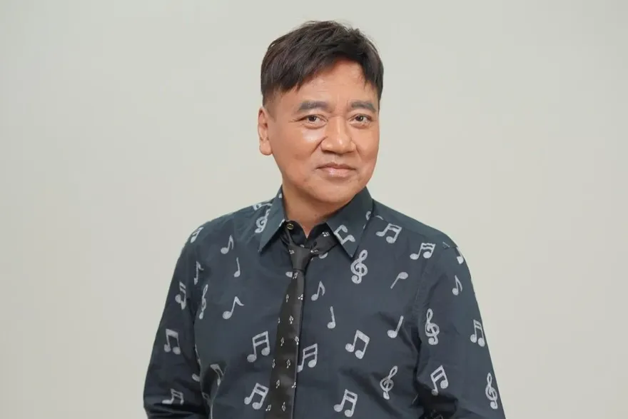 邀兒子同台演出遭拒！施孝榮認「生悶氣」冷戰…無奈：不願意一起上舞台