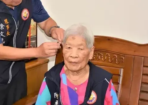 「嘉義陳樹菊」過世享壽86歲！陳秀治阿嬤行善40年助蓋14座橋　省吃儉用只為助人