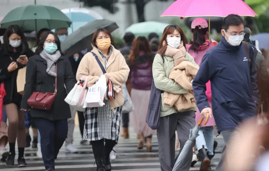 快訊/入秋最強東北季風來襲！3縣市大雨特報下到明天