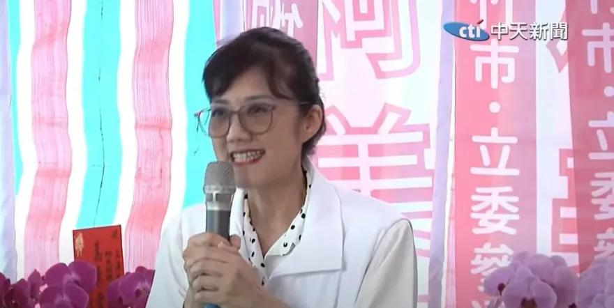 柯爸住院掀民眾黨內戰　沈富雄點名「她」最有問題