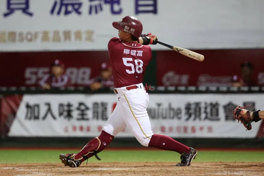 中職台灣大賽/廖健富首局右外野安打　猿1：0先馳得點