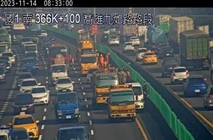 快訊/快改道！國1九如段8車連撞　占用內線車道回堵中