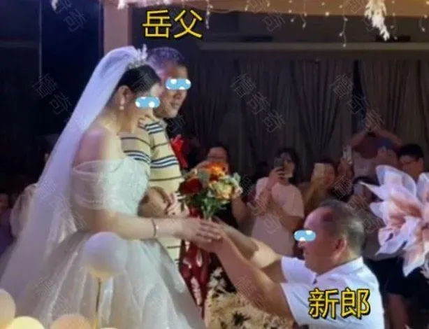 岳父還得叫他哥？他「克服爺孫戀」下跪娶美嬌娘　56歲戀上90後甜滋滋