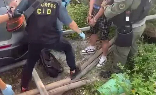 影/台中修車工斜槓改槍！連「沙漠之鷹」都能仿　戴金錶金鍊落網