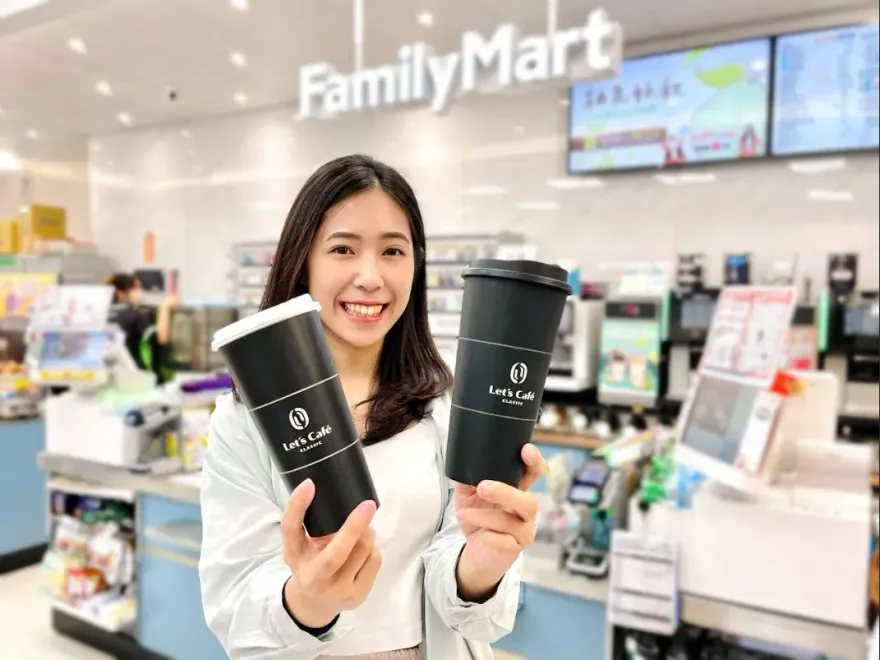 超商35周年慶！美式「中杯升級大杯」不加價　這家1杯只要18元...爽喝到明年
