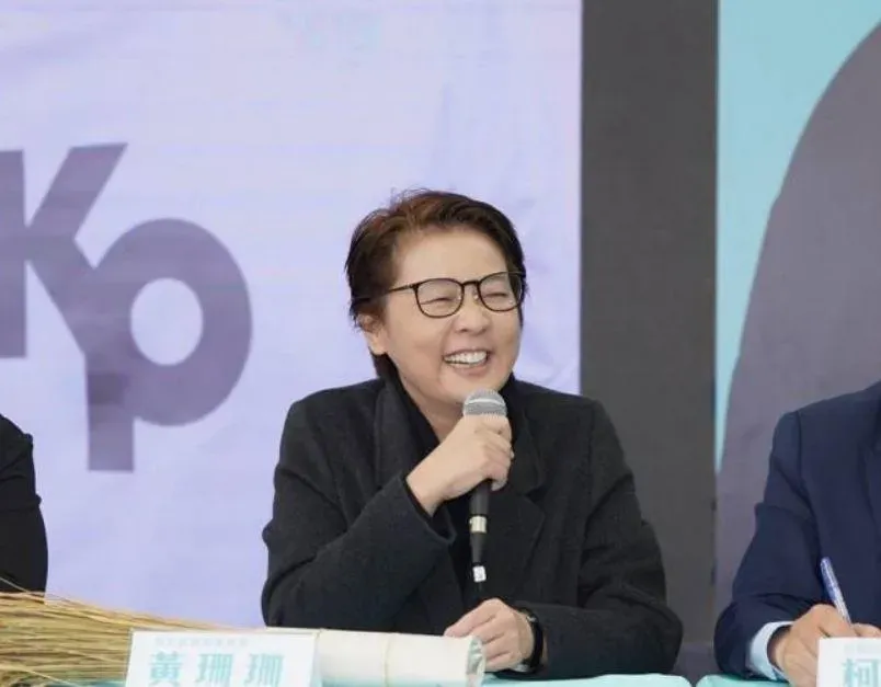藍白合卡關凌濤開嗆黃珊珊！本人親自回應了