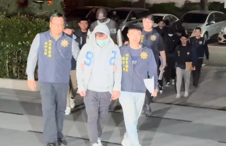 快訊/年度MVP裕隆柯旻豪被控「假球案主導者」　不配合調查首位遭羈押禁見