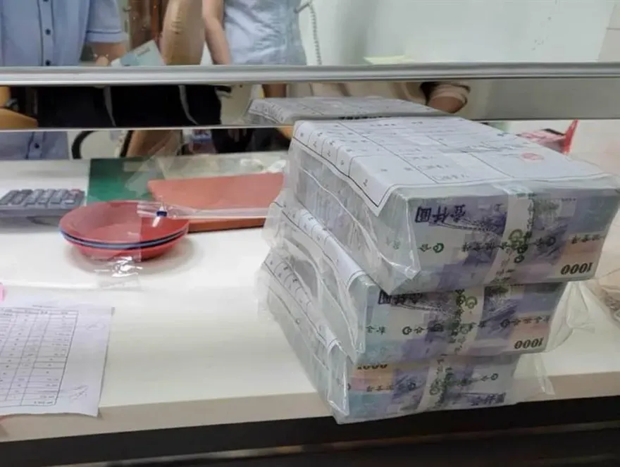 高雄南區回收廠過磅動手腳！拿回扣2.5億　20塊黃金藏天花板