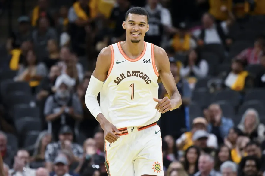 文斑亞馬NBA初登板球衣落槌拍出！　金額超狂「可買台北一棟房」