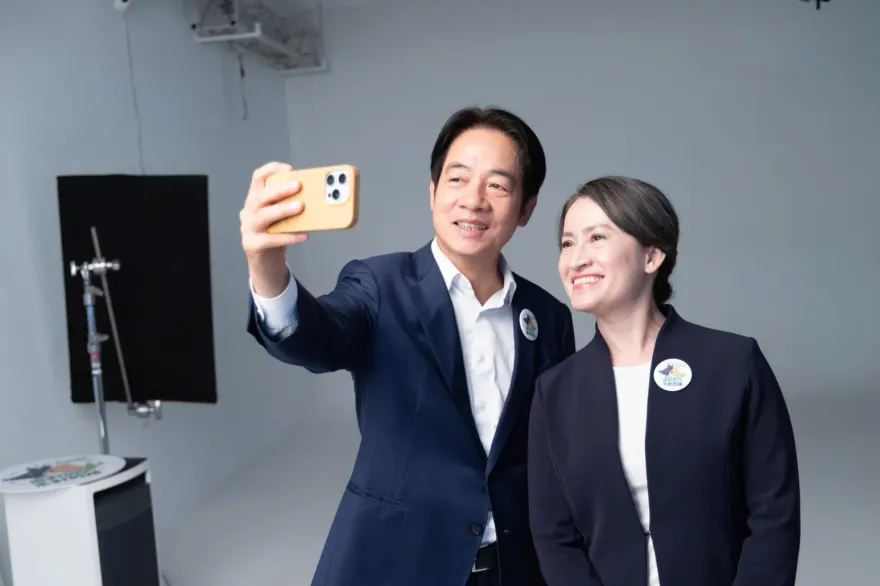 標語檢驗候選人！賴蕭配稱「美德救台灣」　學者：全聽美國的、人民做功德