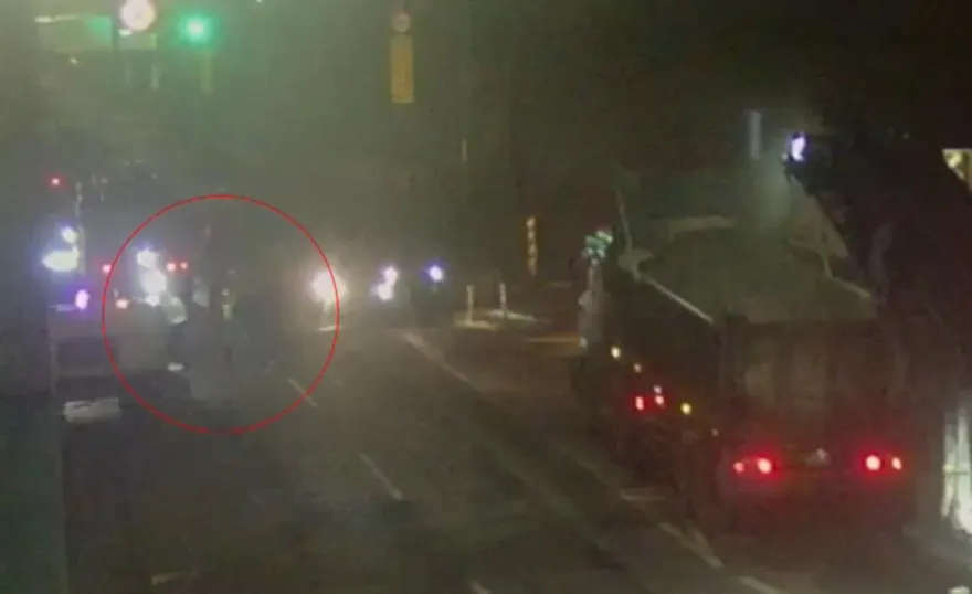 影/騎士不爽遭施工圍路打工人逃逸　警連夜逮5人送辦