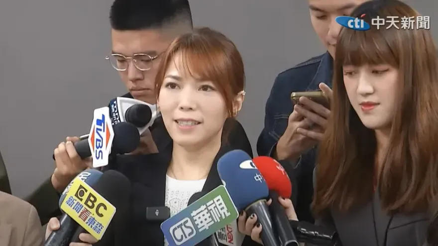 陳智菡稱「柯2億美金」消息來源為國民黨　凌濤不忍：注意反詐、照顧好阿北