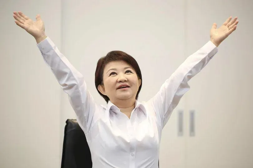 辦了五屆台中購物節終於中獎！盧秀燕嗨翻2字  超暖心用途曝光