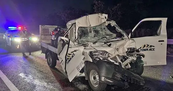 快訊/台78線土庫段小貨車追撞聯結車　「車頭全毀」駕駛無呼吸心跳