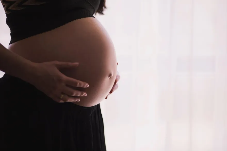 送用過哺乳衣、束腹帶給弟媳「反遭罵沒家教」　網不挺：妳太雞婆