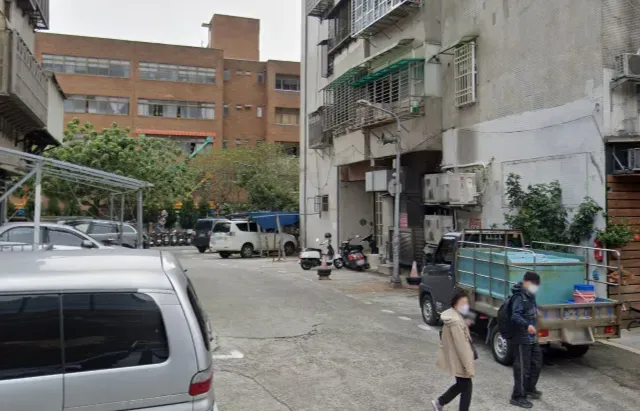北市新生北路驚傳墜樓！45歲女11樓掉落巷弄送醫不治