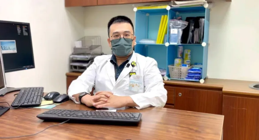 中年男「不菸不酒不吃檳榔」脖子痛無硬塊！疑喉嚨痛竟罹「扁桃腺癌」