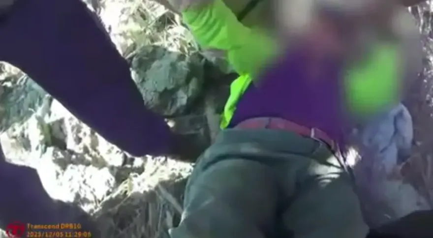 影/岡山93歲翁消失「數千坪家中」！兒急找1小時　警搜索人躺在砂石堆