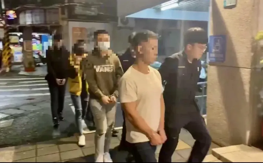 影/攻堅片！新北男遭押走囚禁2日　趁嫌犯熟睡脫逃警逮4人