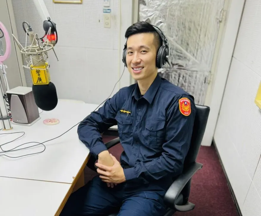 影/尖叫片！台中188公分帥警化身聲優直播主　上線警廣反詐女粉瘋狂