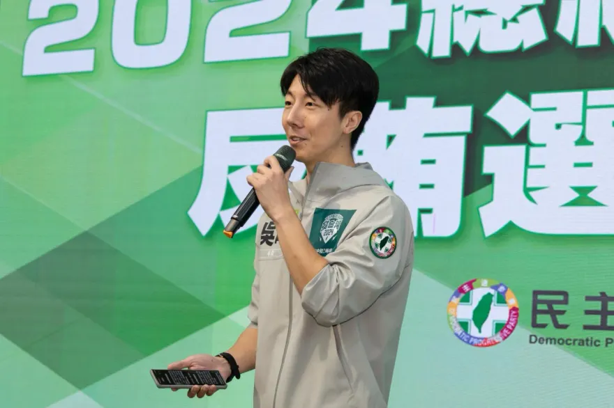 政黨逾七成立委候選人是碩博士  網友驚吳崢僅高中學歷