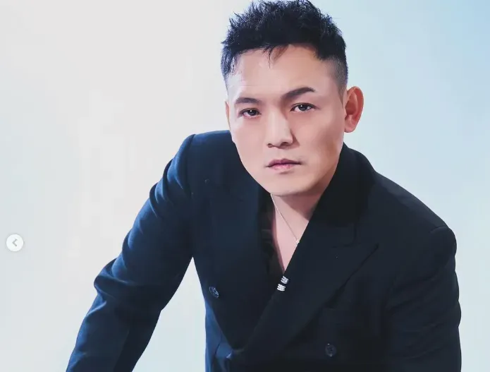 車牌遭吊扣半年！玖壹壹春風才被爆違停、亂扔菸蒂…道歉喊：早晚要面對