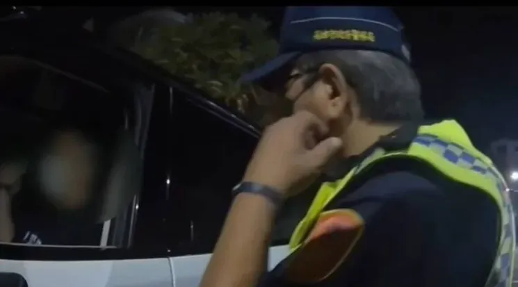 最壞身教！高雄男酒測聽「嗶」一聲...拒檢載妻小落跑　慘收18萬罰單