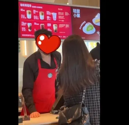 62歲男神費翔穿圍裙現身咖啡店　小S心碎曾說不想看到「這一幕」