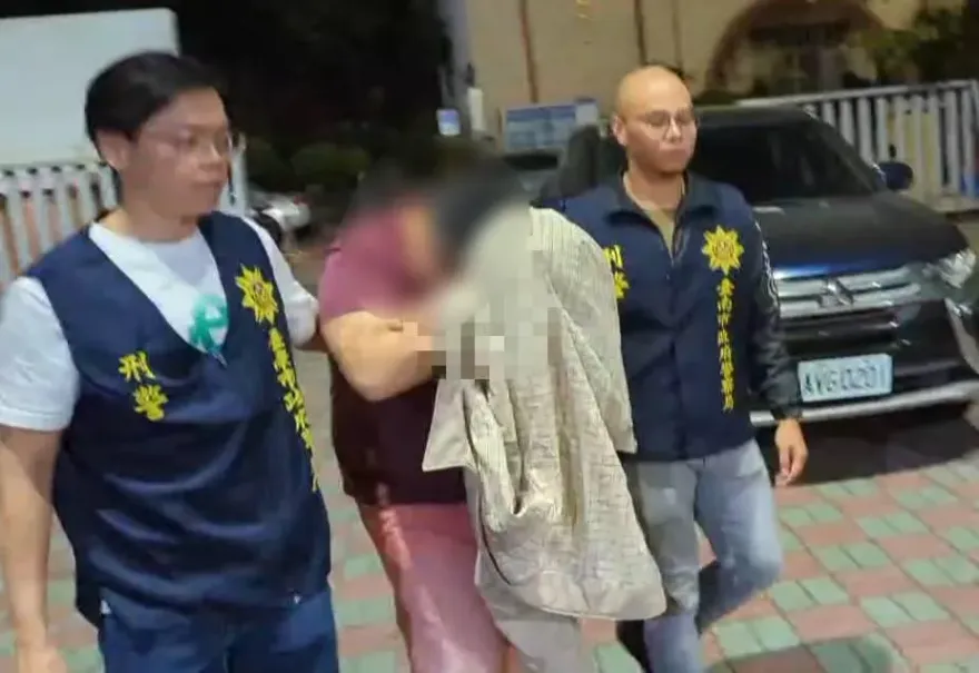 影/「Dr.洛」偷拍露點照PO上網！台南業務假醫犯行　妻面前狼狽被逮