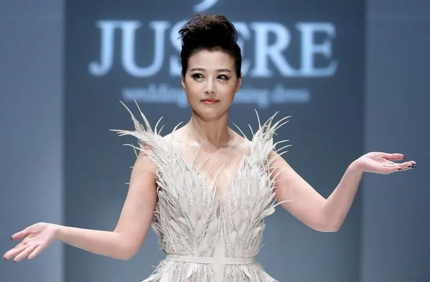 周海媚離世！驚人家世被起底　擁有「滿清貴族」血統