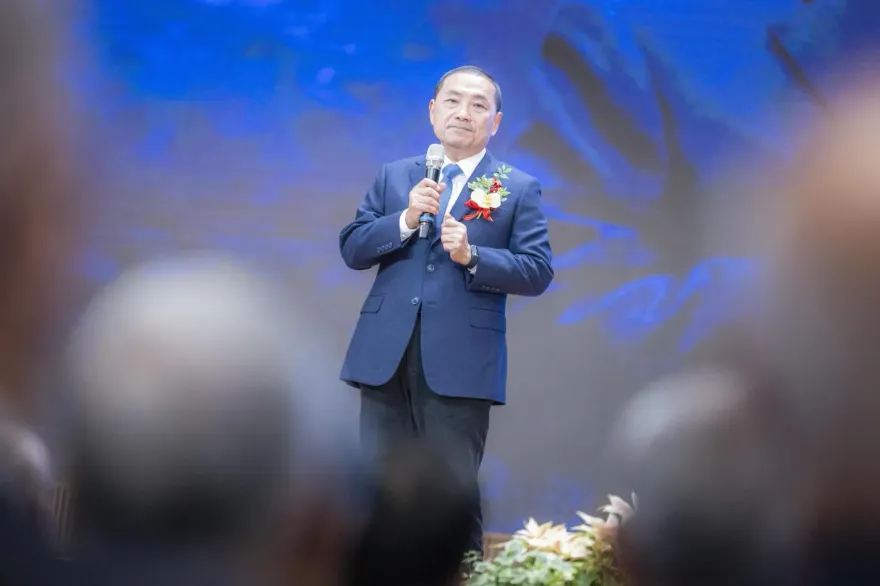 變天了？2024總統民調「侯康配逼近賴蕭配」！賴清德連4跌