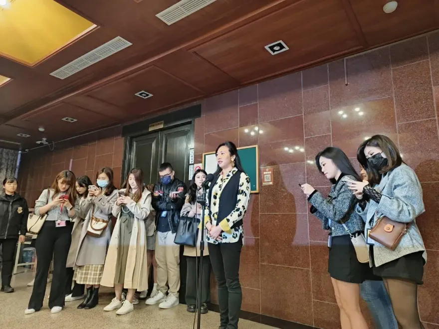 影/有錢人形象影響柯文哲選情？　吳欣盈秒回應：蔡英文家世背景也非常好