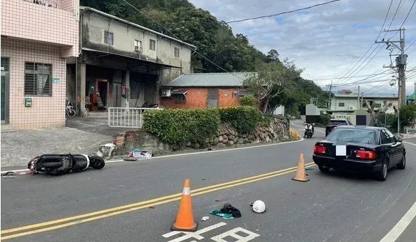 快訊/ 新北泰山過彎打滑撞車　69歲男騎士送醫不治