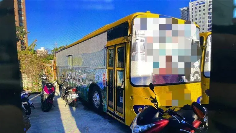 快訊/北投廢公車男屍身分曝！50歲司機北漂半年　同事：他有糖尿病、感冒