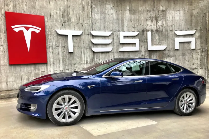 自駕爆安全缺陷！特斯拉召回美203萬輛電動車　創歷來最大規模