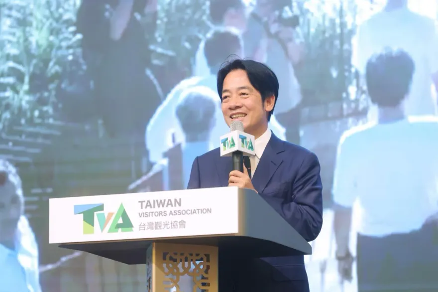 萬里「賴皮寮」打卡點遭秒下架！網傻眼：超越法律的違章神殿