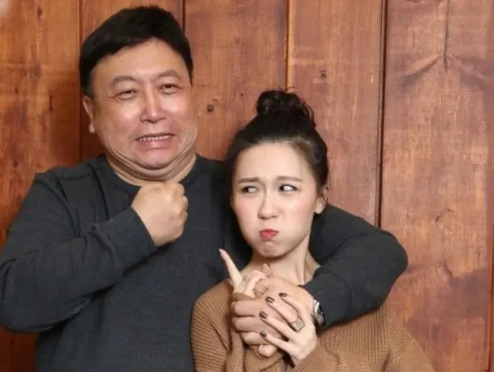 王晶女兒息影4個月！IG動態更新近況　星二代搖身一變成OL