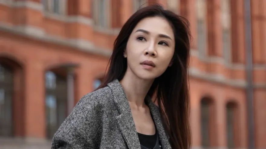 將迎44歲生日！謝盈萱爆「身體斷崖式退化」　老花眼連劇本都看不清