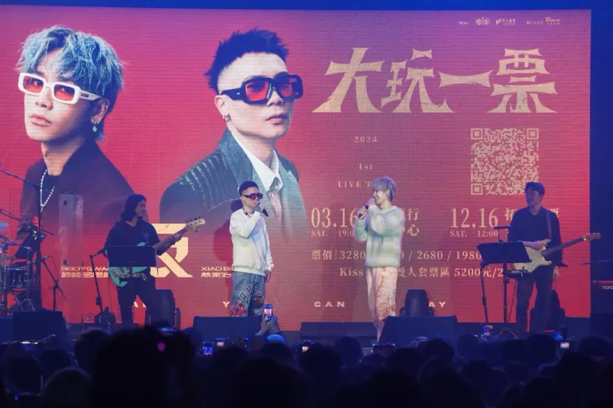 舞台事故！限定男團剛組團就遇狀況...鼓鼓呂思緯成功化危機