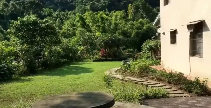 影/直擊賴清德「工寮」老家！拉皮透天前後花園造景「網驚呼比蔡英文老家好」
