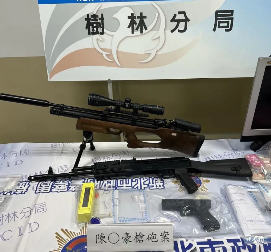 影/是要支援前線膩？樹林警執行選前肅槍掃黑專案　驚見大型狙擊槍