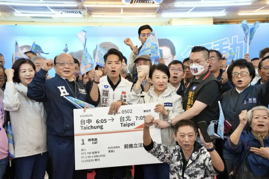 羅廷瑋競選前哨戰啟動！盧秀燕、胡志強、蔡壁如都來了