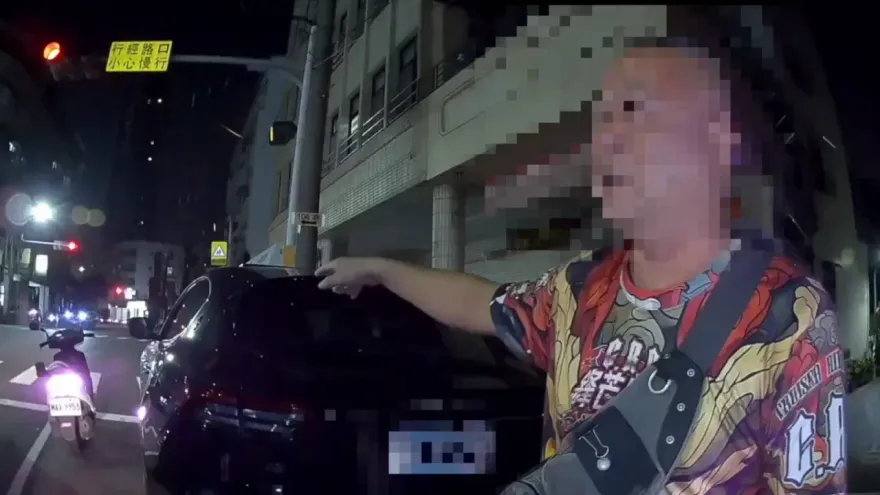 影/高雄男瑪莎拉蒂新到手！上秒「轟轟」很漂丿　下秒被攔「有喝酒」