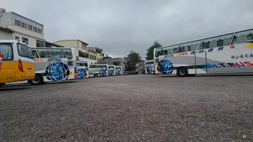 柯文哲KP原來是停車場「Keep Parking」！網笑翻：趕快去註冊商標