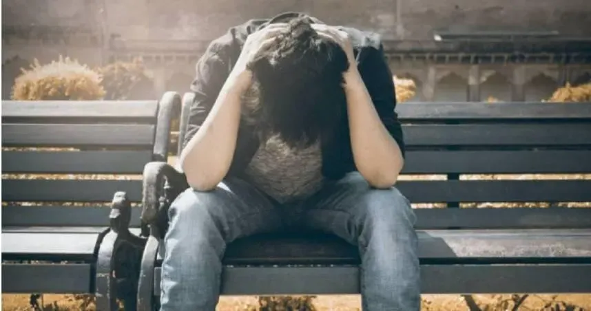 買套房竟成女友炮房！她帶小王「滾床單」被逮正著　男友：要她賠2萬不肯