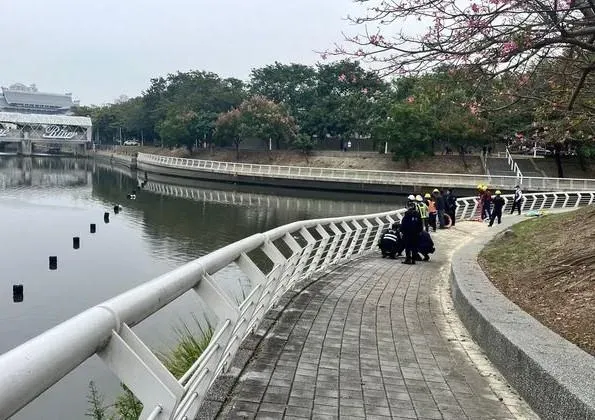 快訊/高雄愛河19歲高職女落水！救起意識模糊　早上臨時請假