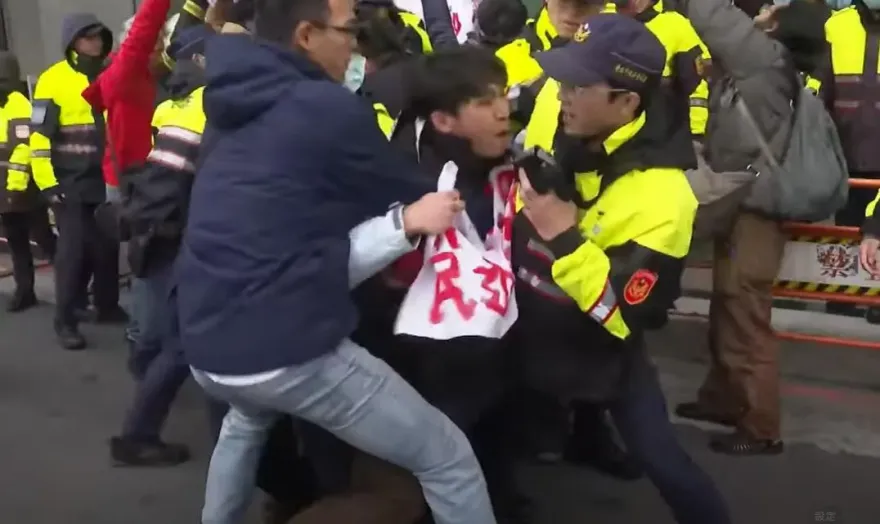 影/轟民進黨消防員協商全跳票！消促會嗆賴清德「賴皮鬼放狗屁」：好意思選總統？